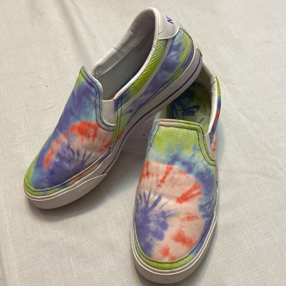 Nike Court Legacy Neon Tie Dye Womens Slip On Sneakers - Size 8.5